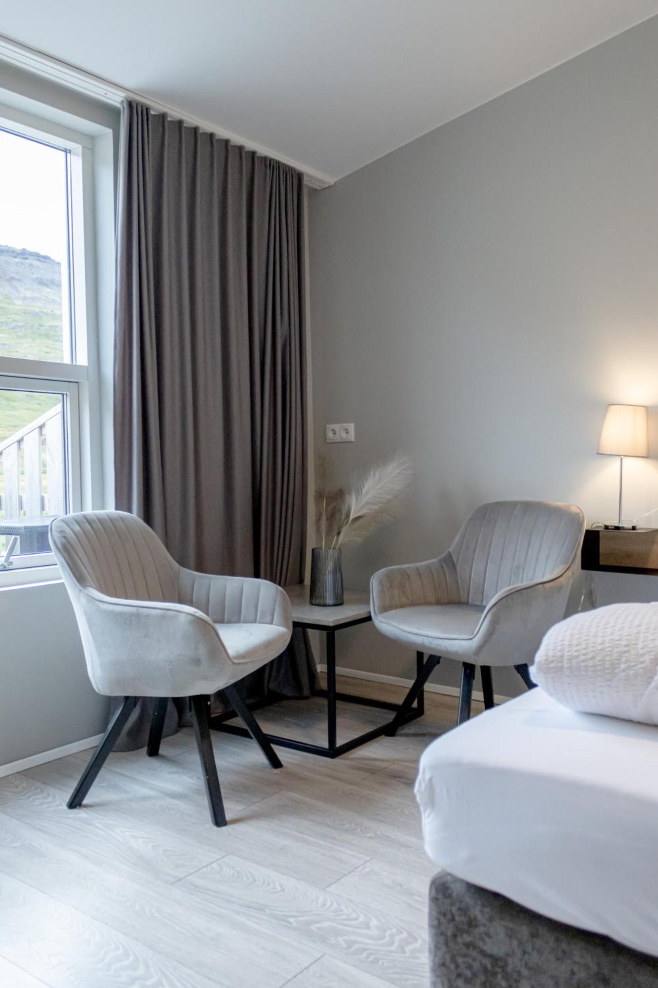 Urdartindur Guesthouse And Cottages Northurfjorthur Zimmer foto