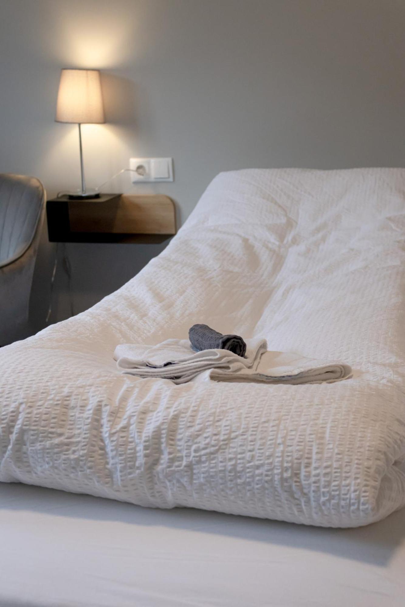 Urdartindur Guesthouse And Cottages Northurfjorthur Zimmer foto