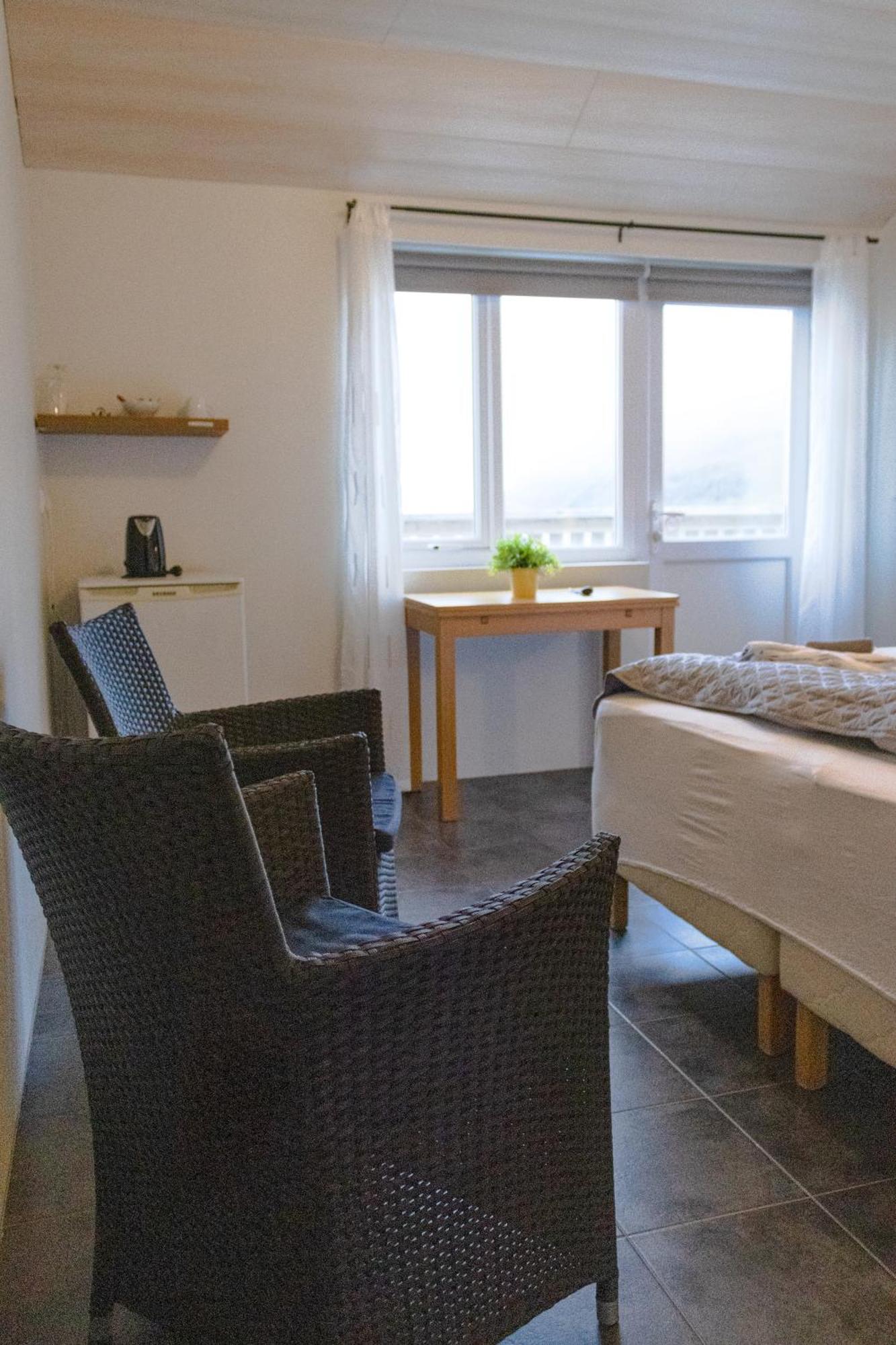 Urdartindur Guesthouse And Cottages Northurfjorthur Zimmer foto