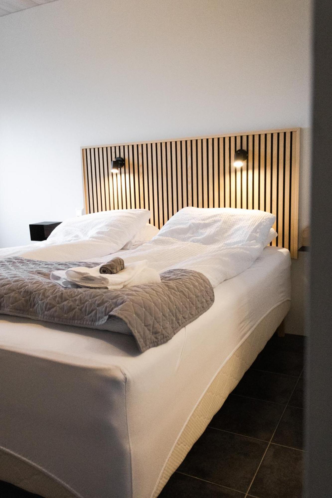 Urdartindur Guesthouse And Cottages Northurfjorthur Zimmer foto