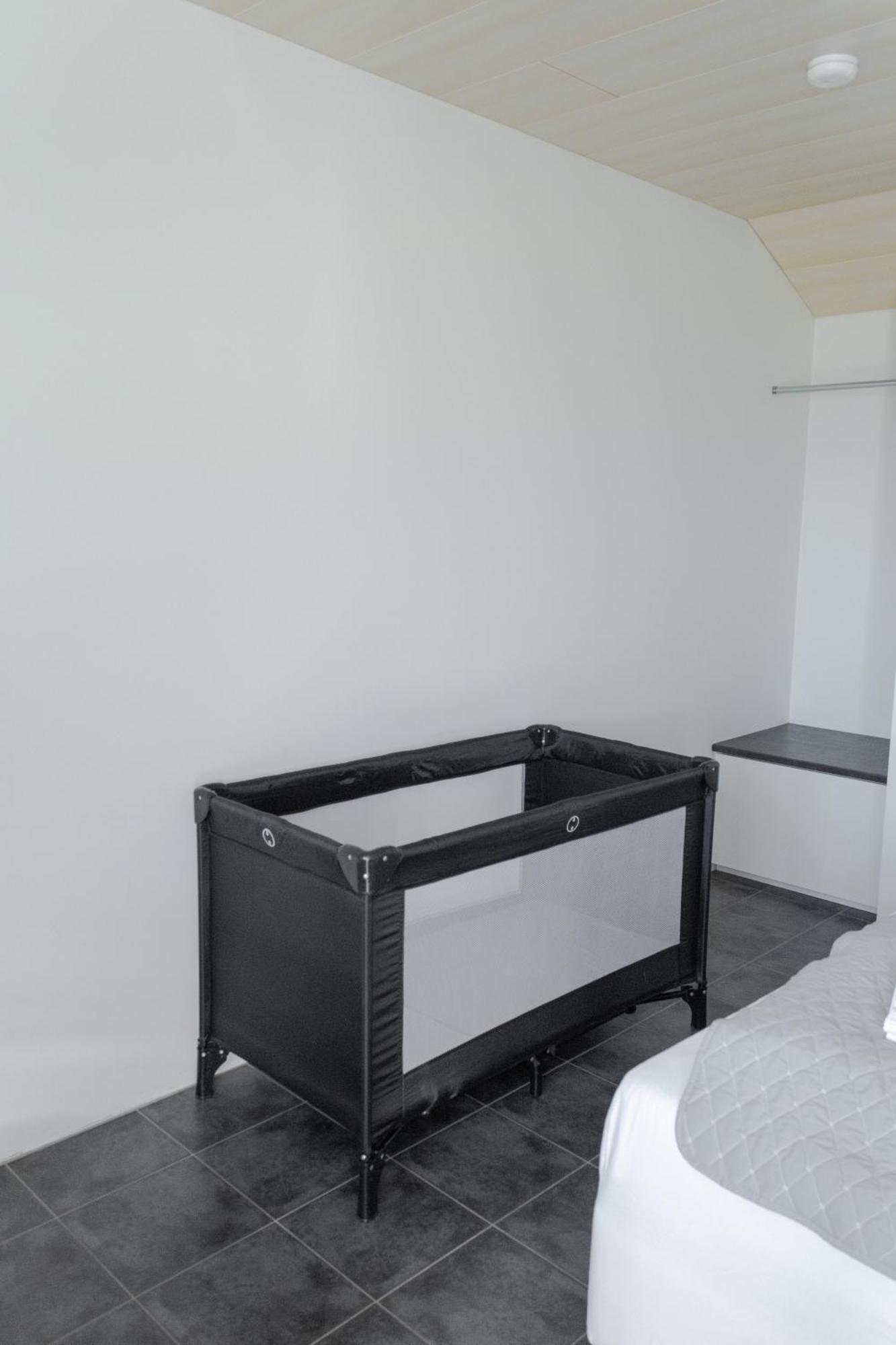 Urdartindur Guesthouse And Cottages Northurfjorthur Zimmer foto