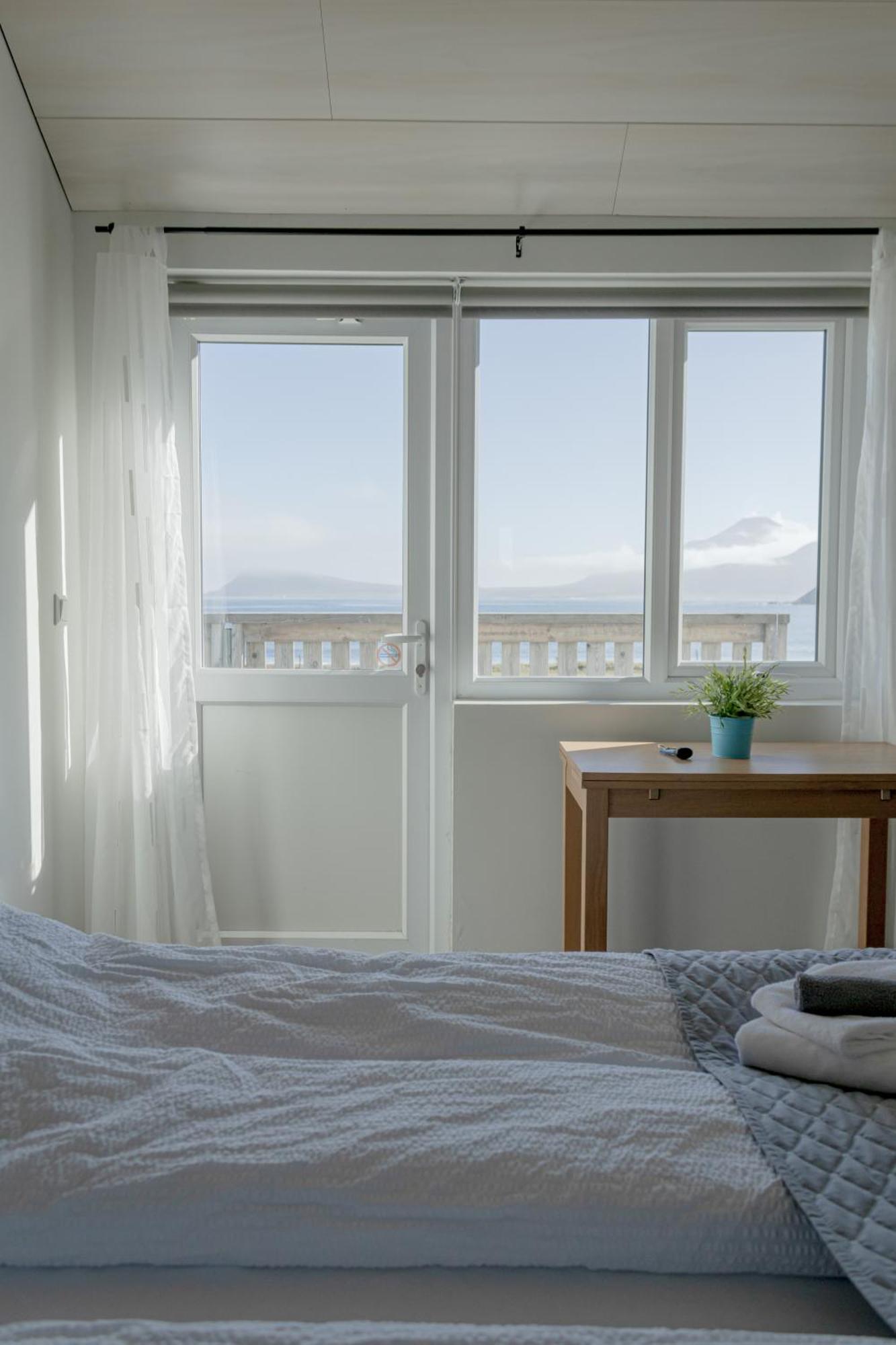 Urdartindur Guesthouse And Cottages Northurfjorthur Zimmer foto