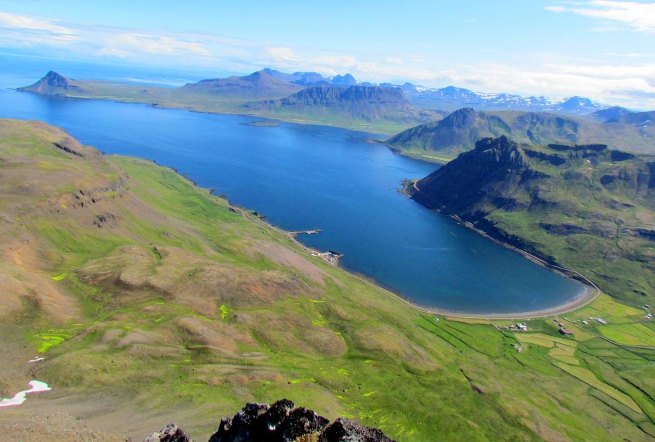 Urdartindur Guesthouse And Cottages Northurfjorthur Exterior foto